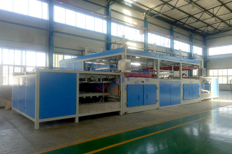 雙頭自動<a href=http://m.tingyuehotel.com/ target=_blank class=infotextkey>吸塑機</a>.jpg